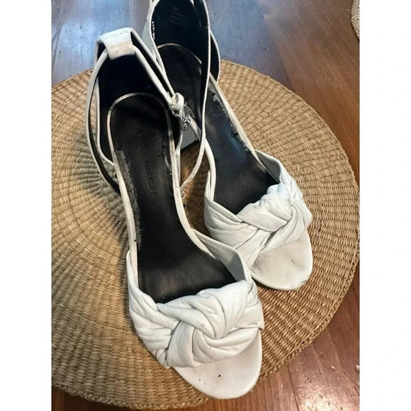 Rebecca Minkoff women’s size 8M white heels - Picture 9 of 9